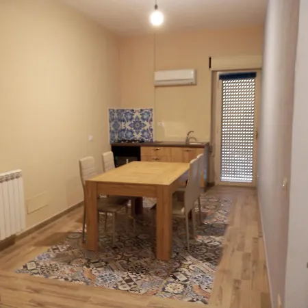 San Vito 9 Apartment *