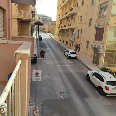 San Vito 9 Apartment *